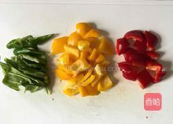 彩椒留豆腐泡的做法图解2