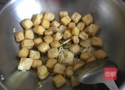 彩椒留豆腐泡的做法图解7
