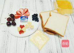 蜂蜜水果西多士的做法图解1