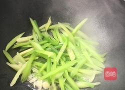 西芹百合的做法图解2