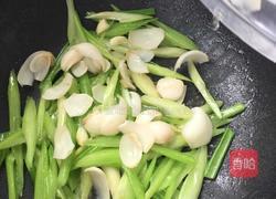 西芹百合的做法图解3