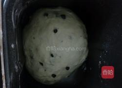 蓝莓巧克力馅牛奶面包的做法图解1