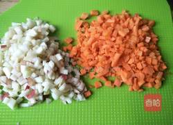 胡萝卜蜜桃汁的做法图解3