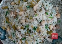 鲨鱼肉丁酸菜炒饭的做法图解8