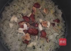 银耳百合糖水的做法图解3