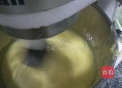 蜂味蛋糕的做法图解2