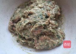 猪肉大葱馅饼的做法图解1