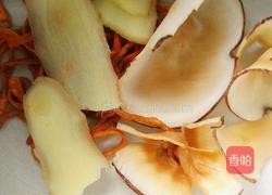 虫草花煲土鸡的做法图解4