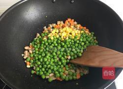 豌豆炒肉丁的做法图解5