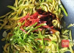 双椒炒青茄的做法图解7