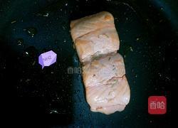 香煎法香三文鱼的做法图解3