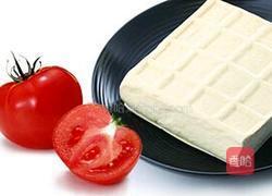 番茄炖豆腐的做法图解1