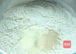 迷你披萨,一口一个真过瘾的做法图解3