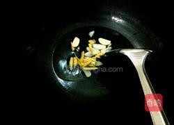 卤肥肠炒洋葱的做法图解4