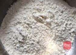 奶香花馒头的做法图解2