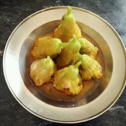 南瓜花酿肉的做法[图]