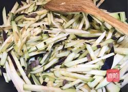 蒜末爆茄丝的做法图解3