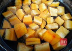 红枣南瓜汤的做法图解3