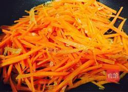 炝炒金针菇胡萝卜丝的做法图解3