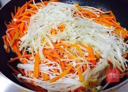炝炒金针菇胡萝卜丝的做法图解4