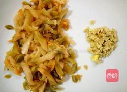 五花肉蒸榨菜的做法图解2