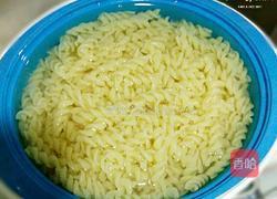 红绘意面的做法图解2