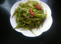 清炒百合花