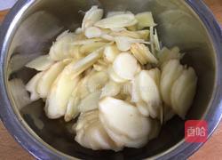 糖醋仔姜的做法图解1
