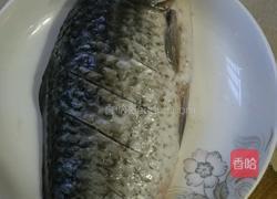 豆瓣鲫鱼的做法图解1