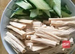 黄瓜拌腐竹的做法图解1