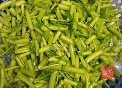 炒酸辣空心菜梗的做法图解1