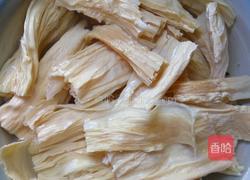 腐竹瘦肉汤的做法图解1