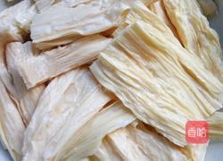 腐竹瘦肉汤的做法图解2