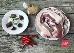 白切肉的做法图解1