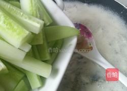 皮蛋黄瓜汤的做法图解7