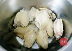 香酥鸡翅中的做法图解1