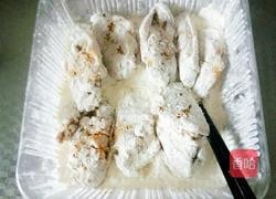 香酥鸡翅中的做法图解3