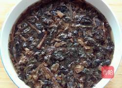 梅干菜扣五花肉的做法图解2