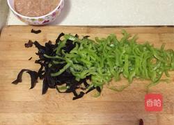 鸡丝炒拉皮儿的做法图解1