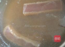 腊肉炒紫扁豆的做法图解3