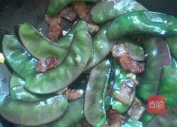 腊肉炒紫扁豆的做法图解9