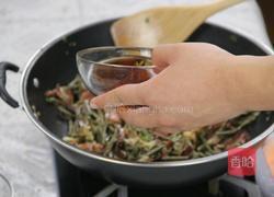 干豇豆炒腊肉 的做法图解5