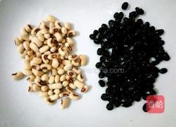 黑豆眉豆猪皮汤的做法图解1