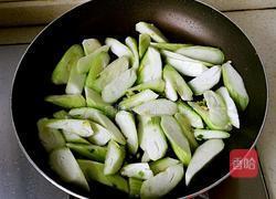 丝瓜炒鸡蛋的做法图解4