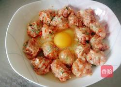 肉丸蒸蛋的做法图解3