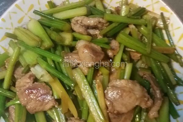 芹菜炒肉