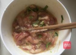 滑肉面条的做法图解1