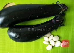 蒜香手撕茄子的做法图解1