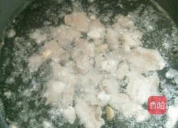 鱼腥草猪展汤的做法图解3