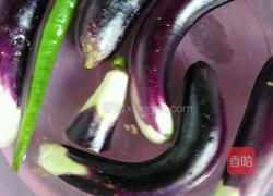 茄子煲的做法图解1